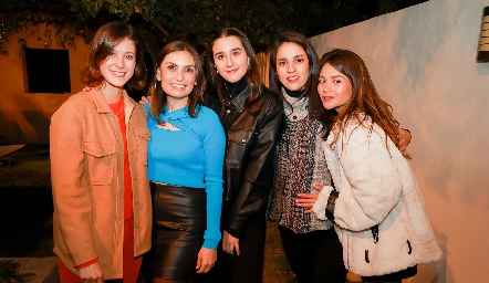  Regina Mendizábal, Ana Sofía Rodríguez, Claudette Villasana, Andrea Espinosa y Lorena Navarrete.