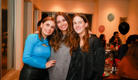  Ana Sofía Rodríguez, Sofía Leiva y Montse Barral.