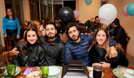  Claudette Villasana, Mauricio Zendejas, Gabriel Torres y Diana Olvera.