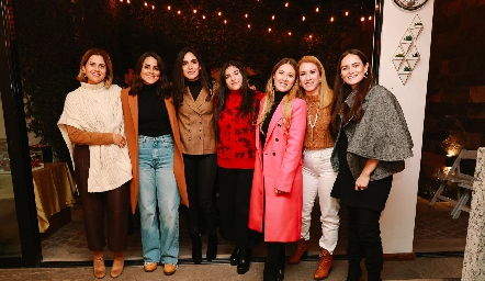  Valeria Siller, Paola Hernández, Mariana Rodríguez, May Serna, Alejandra Puente, Karla Puente y Lore Preciado.