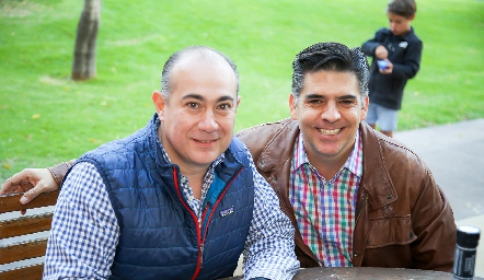  Ricardo Mendizábal y Pablo Algara.