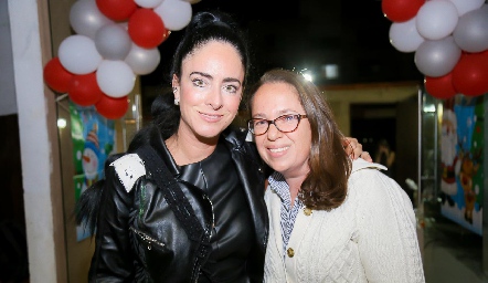  Gaby Herrán y Graci Muñoz.