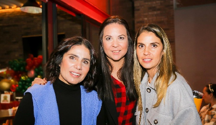  Marina Quinta, Karina y Mari Chuy Contreras.