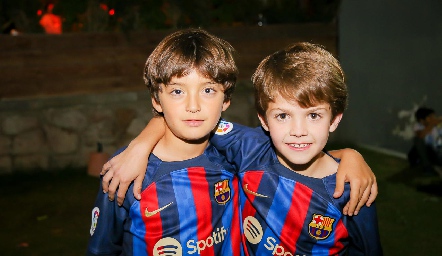  Patricio Castro y Lalin Lozano.
