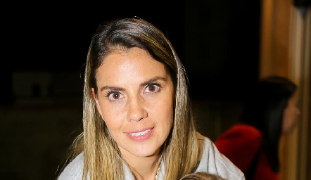  María Claudia y Mari Chuy Contreras.