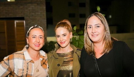  Liliana Subiri, Lorena Canseco y Cristina Morales.