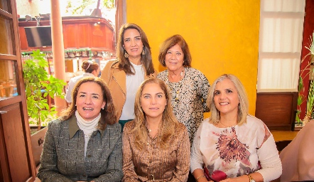  Alba Altamirano, Sabrina Gaviño, Fer Álvarez,  Lulú Velázquez y Malusa Alcocer.