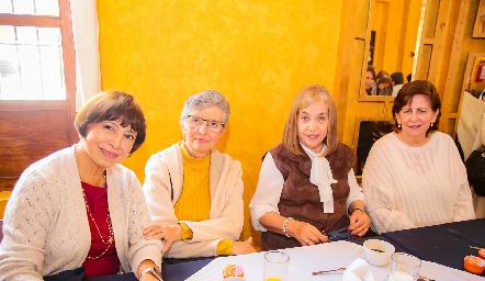  Martha Palomares, Rocío Gutiérrez, Concepción Fierro y Martha Motilla.