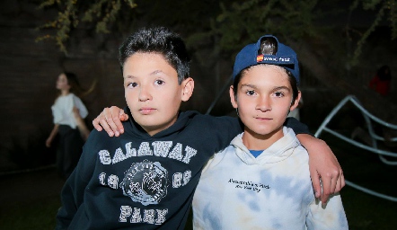  Alejandro y Cali.