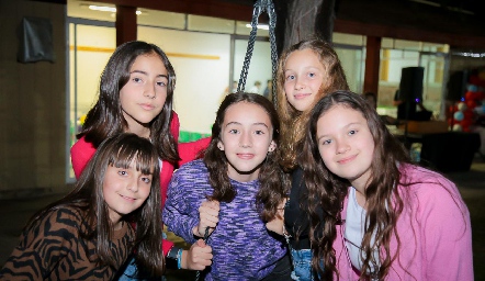 Gaby Sarquis, Isabela Lafuente, María Inés Castañeda, Ana Vergara y Alexa Soto.