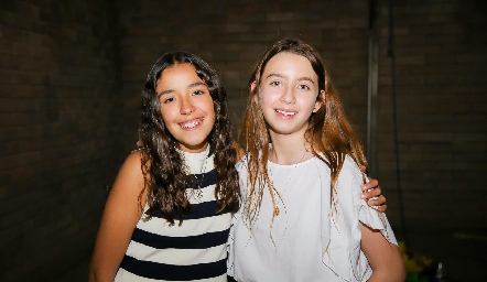  Aranza Algara y Paulina Rivera .
