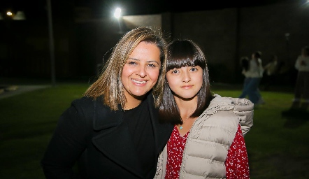  Carolina Rodríguez y Analiza Enriquez.