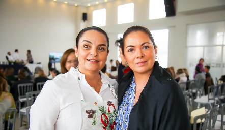  Adriana y Maru Díaz Infante.