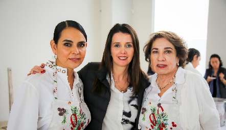  Marily Tobías, Lupita Padilla y Socko.