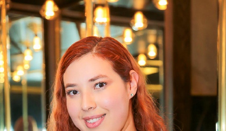  Arelia Carcía.