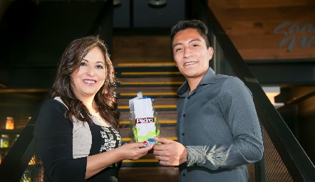  Elizabeth Coronado y Pedro Ruiz.