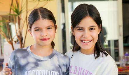  Vale Zermeño y Luciana Arredondo.
