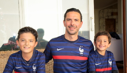  Sebastián, Christian y Santi Bluntzer.