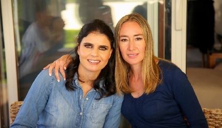  Liz Alcalde y Maru Muñiz.