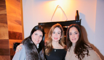  Liz Alcalde, Geo Rivera e Iveth Morales.