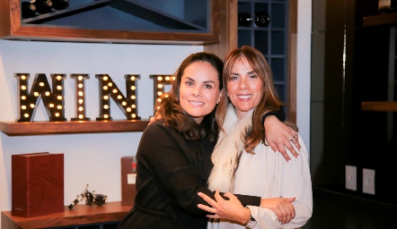  Lorena y Gabriela Aranda.
