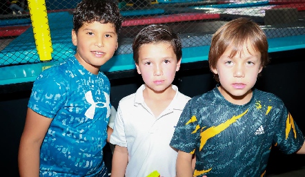   Mateo, Diego y Marcelo.