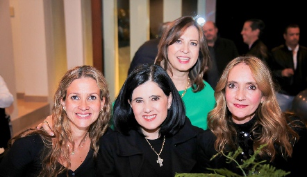  Aurora Irigoyen, Martha Aldrett, Mella Elizalde y Jimena Ibarra.