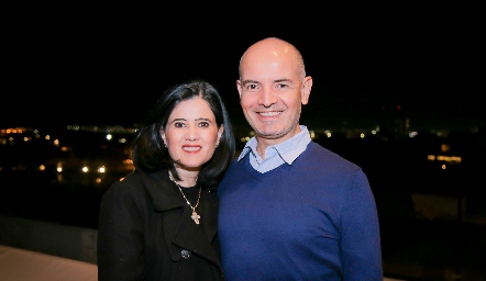  Martha Aldrett y Héctor Navarro.