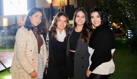  Ana Pau Piñero, Ana Ceci Oviedo, Lorena Cifuentes y Regina Faz.