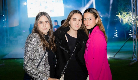  María de la Torre, Sofía Garza y Daniela López.