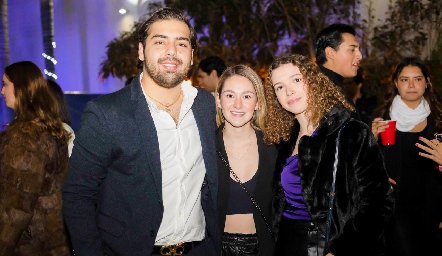  Juan Pablo Payán, Fernanda Briseño y Ale Mendizábal.