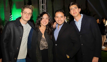  Amigos.