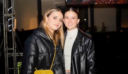  Lorenza Hinojosa e Isa Hernández.