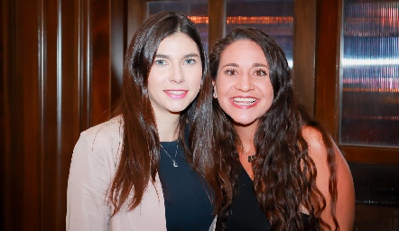  Mariana Palazuelos y Lore Cantú.