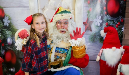  Elena y Santa Claus.