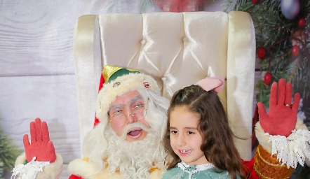  Inés y Santa Claus.