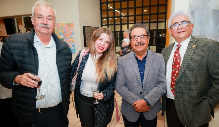 Enrique Zermeño, Rocio Sierra, Gilberto Matus y Romulo Ortiz.