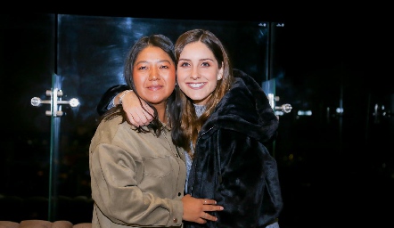 Ana Meche Cifuentes y Miriam Díaz.