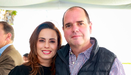  Ana Hernández y Alejandro Villalobos.
