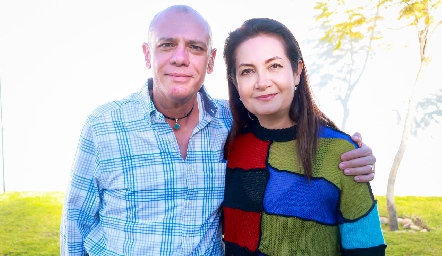  Javier Cubillas y Laura Izaguirre.