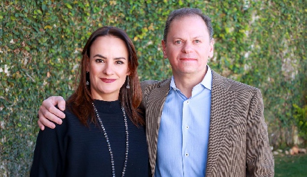  Lorena González y Guillermo Ochoa.