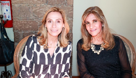  Mónica de Garfias y Martha Elena de Díaz de León.