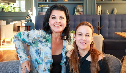  Diana Romo y Diana Guel.