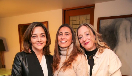  Marta Rangel, Claudia Quijano y Mari Tere Meade.