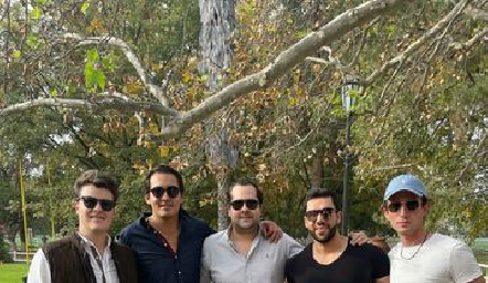  Gastón Lozano, Mau Sánchez, Andrés Mina, Joe Lorcay Marco Ciuffardi.