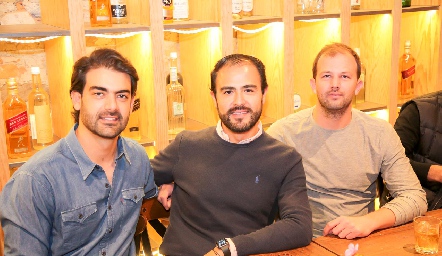  Roberto Abud, Pedro Leal y Alejandro Abud.
