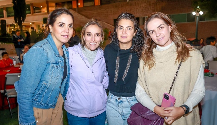  Fer Castillo, Daniela Llano, Ana Sofía Velázquez y Rocío Muriel.
