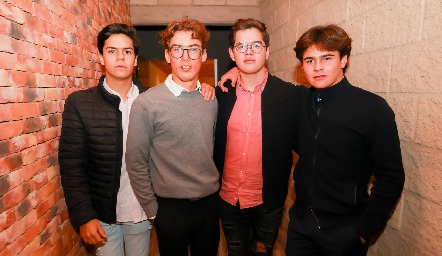  Sebastián Leos, Juan Pablo Benavente, Paulo Guevara y Javier Fernández.