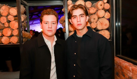  Andrés Cambeses y Paulo Stevens.