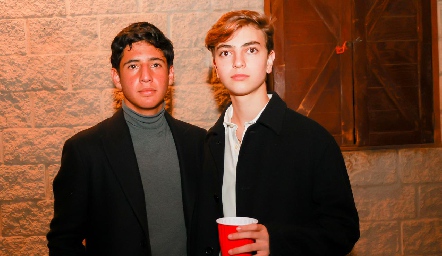  Marcelo Silva y Caly Hinojosa.